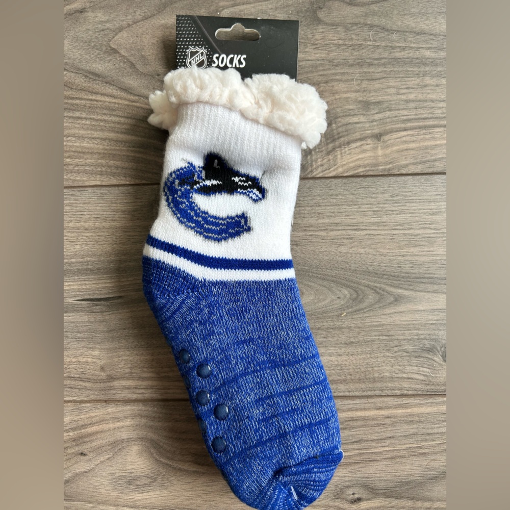 Vancouver Canucks Slipper Socks (BRAND NEW)
